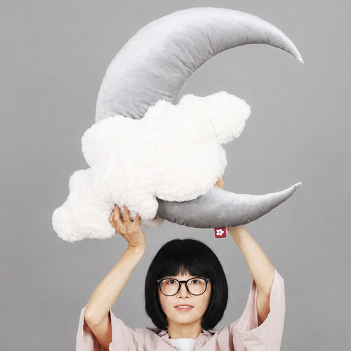 把月亮和云朵抱进怀里超治愈好眠