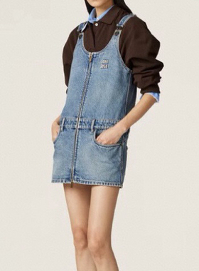 纯Y 夏季新款miu系学院风字母贴布绣双拉链牛仔背带连衣裙女潮