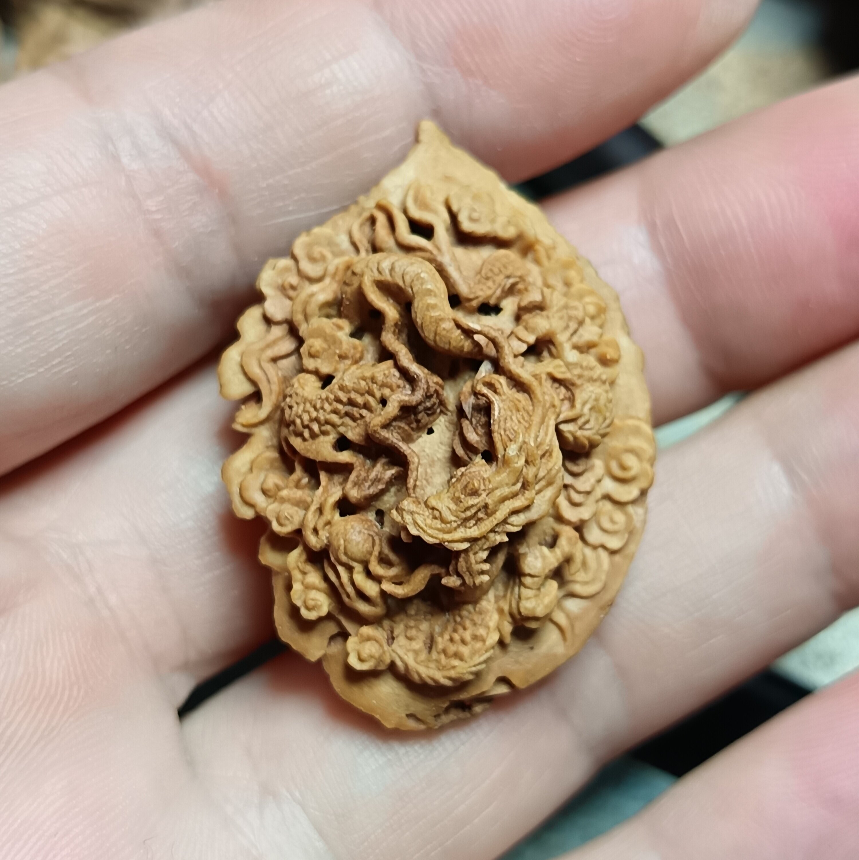 桃核雕刻单籽手工艺品配件龙饰品挂件中国风盘玩手把件挂坠男潮款