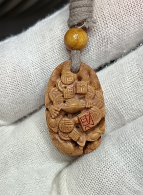 呱呱来财五福临门纯手工真桃枭雕刻金蟾精品桃核文玩手串桃牌配饰
