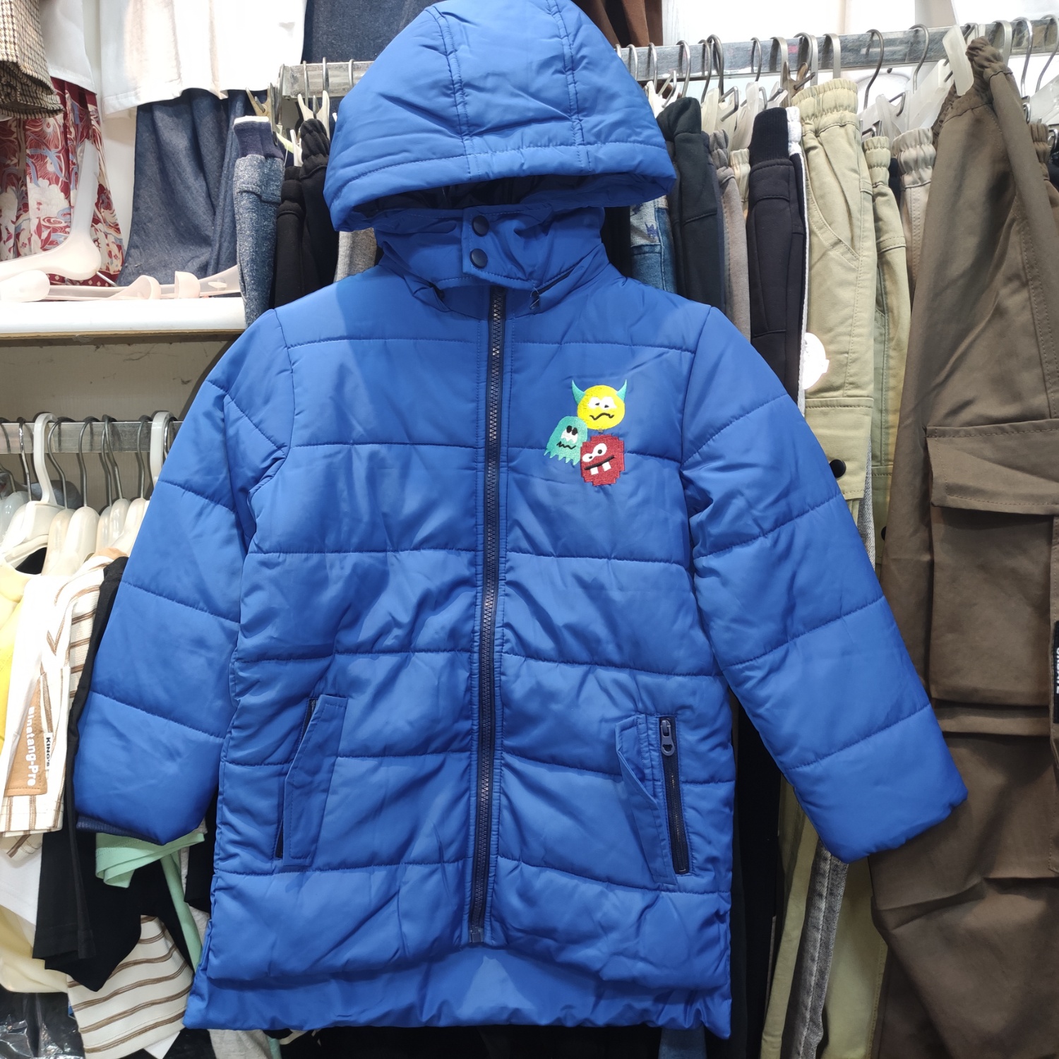 3.9折1咔酷德品牌童裝43191640男童冬有帽開胸拉鏈中款夾棉服外套