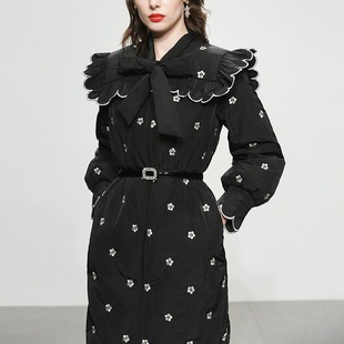 冬季新款时尚蝴蝶结绣花波浪荷叶边灯笼袖中长白鸭绒羽绒服黑色