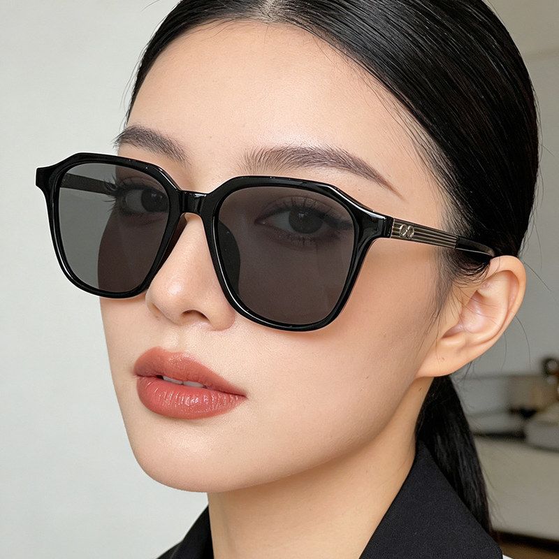 2026新款复古大框墨镜女高级感TR偏光太阳眼镜时尚优雅显脸小潮