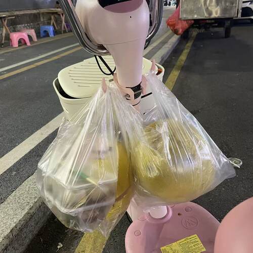 萌车侠电动车挂钩小金豆雅迪C09C12C13前置挂包装饰实用小配件