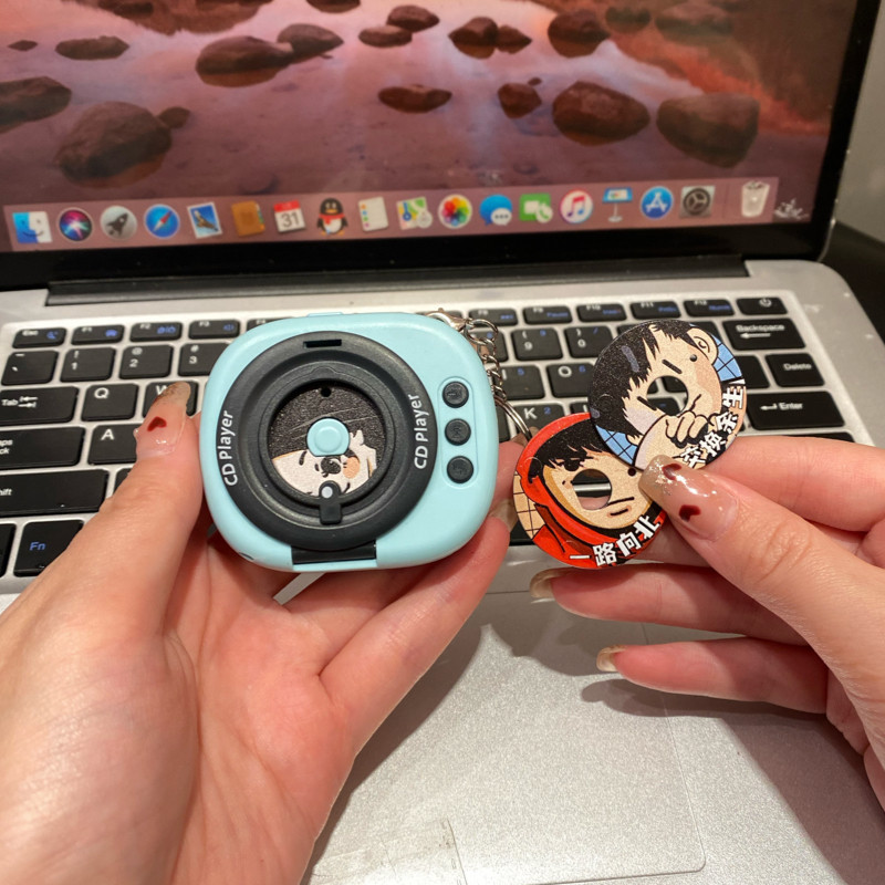 可放碟片复古黑胶唱片机音乐钥匙扣迷你cd机包包挂件录音机播放器