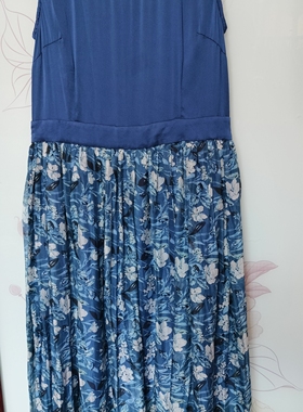 夏季真丝桑蚕丝背心连衣裙，胸围86.腰围76.衣长124.