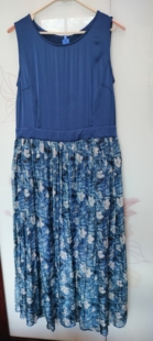 夏季 胸围86.腰围76.衣长124. 真丝桑蚕丝背心连衣裙