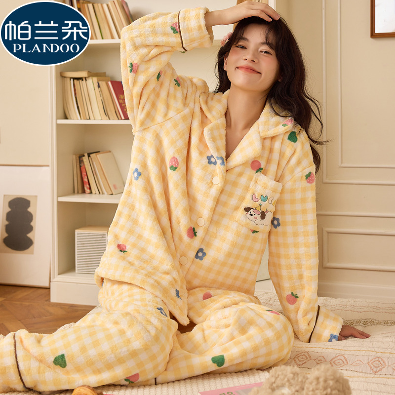 睡衣女款可外穿法兰绒秋冬季天加厚珊瑚绒开衫格子网红家居服套装