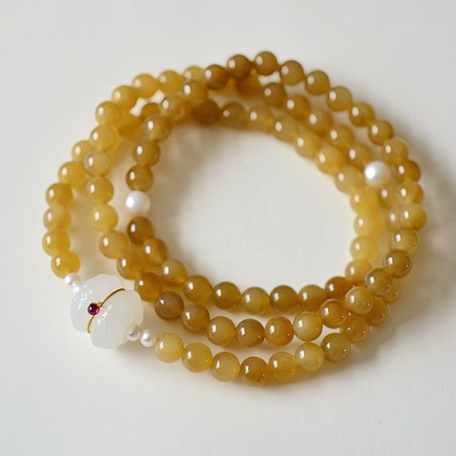 18k金镶嵌 新疆且末糖料天然和田玉多圈手链糖玉手串轻奢女款项链