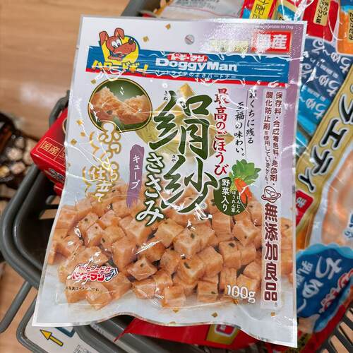 狗粮【非现货拼邮】绢纱鸡胸肉蔬菜方块（无添加良品）100g 3332