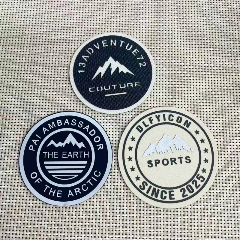 新款魔术贴勾面冲锋衣装饰补丁组合布贴皮标