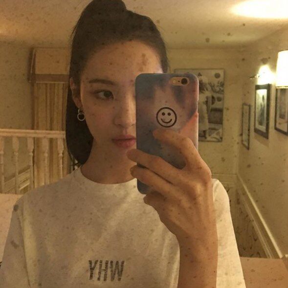 韩国正品GEEKY 宣美同款幻彩可爱笑脸手机壳适用于iPhoneX 8PLUS7