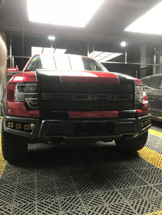 适用09-14年老款猛禽F150前杠分体前保险杠老款改新款前杠配件