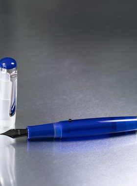 现货OPUS 88 OMAR 透明宝石蓝大型滴入式高蓄墨量上墨钢笔pvd黑尖