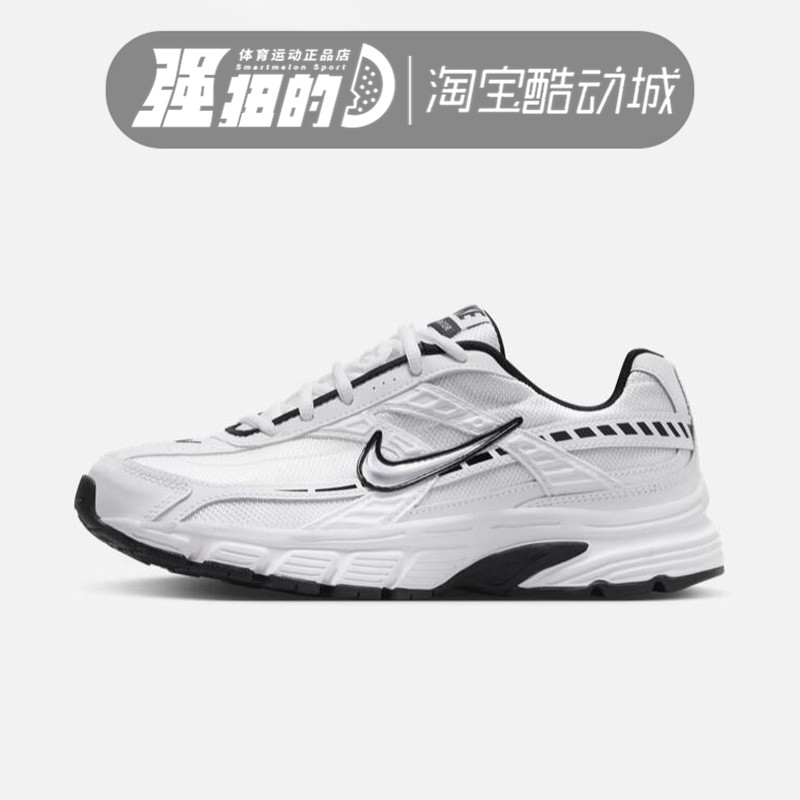 NIKE耐克女子透气跑步鞋