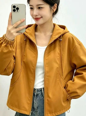 连帽短外套女2026秋季新款韩版宽松显瘦长袖冲锋衣休闲百搭夹克潮