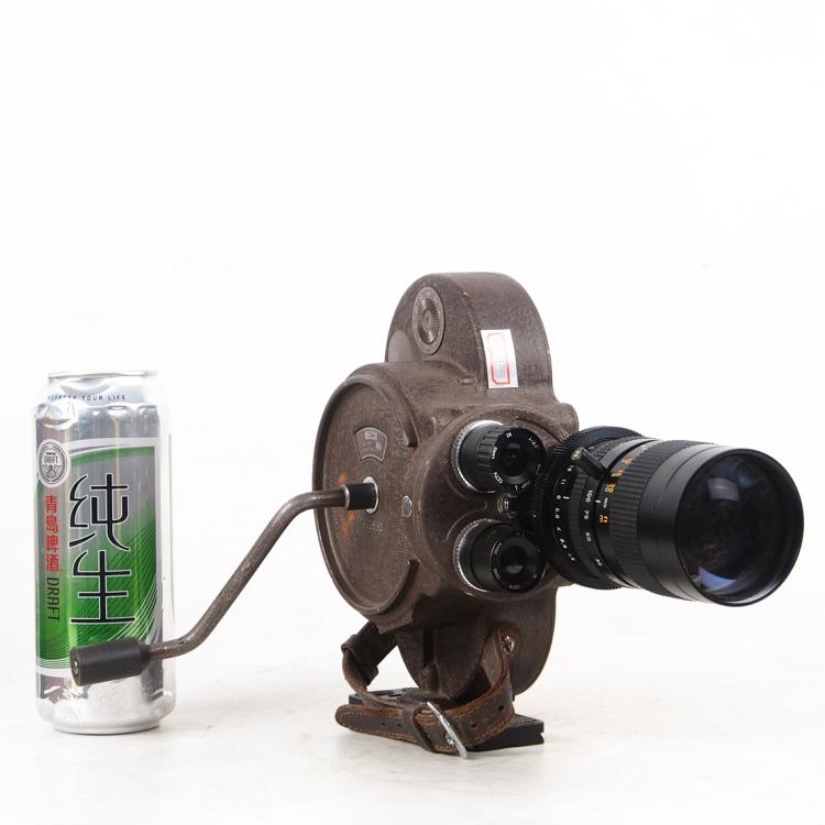 古董机械胶片摄影机贝尔豪威尔