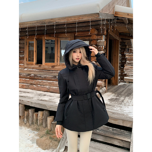 luqi lulu加拿大限定收腰显瘦连帽压胶防水女款冲锋衣滑雪羽绒服