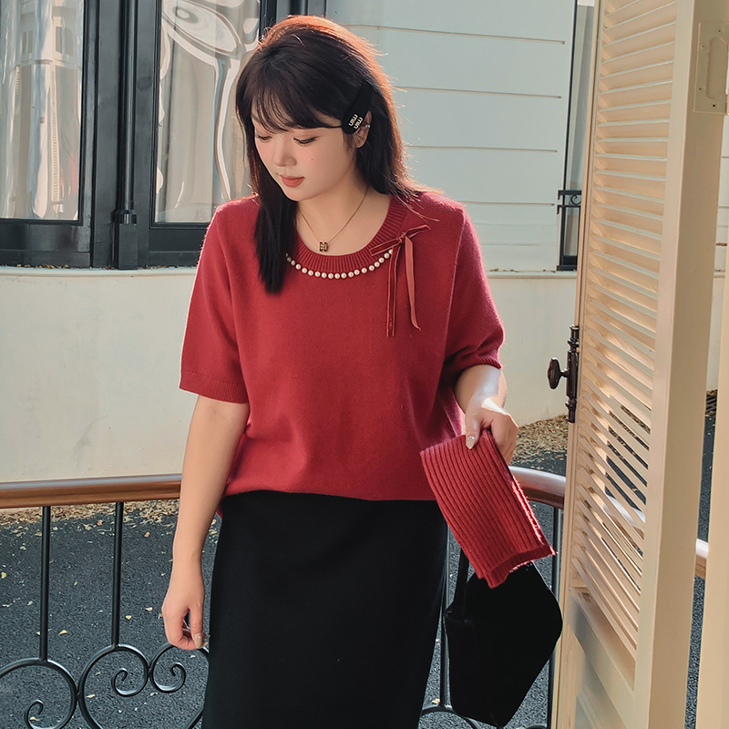 大码女装圆领钉珠设计感上衣2024冬新款胖mm宽松针织衫女袖套毛衣