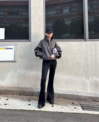 F*x黑色弹力微喇叭裤显腿长小众