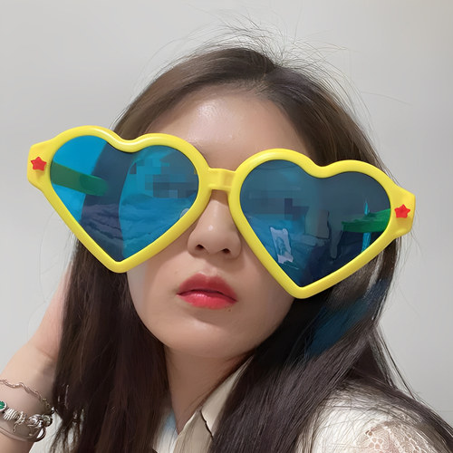 万圣节球迷夸彩色眼镜超大