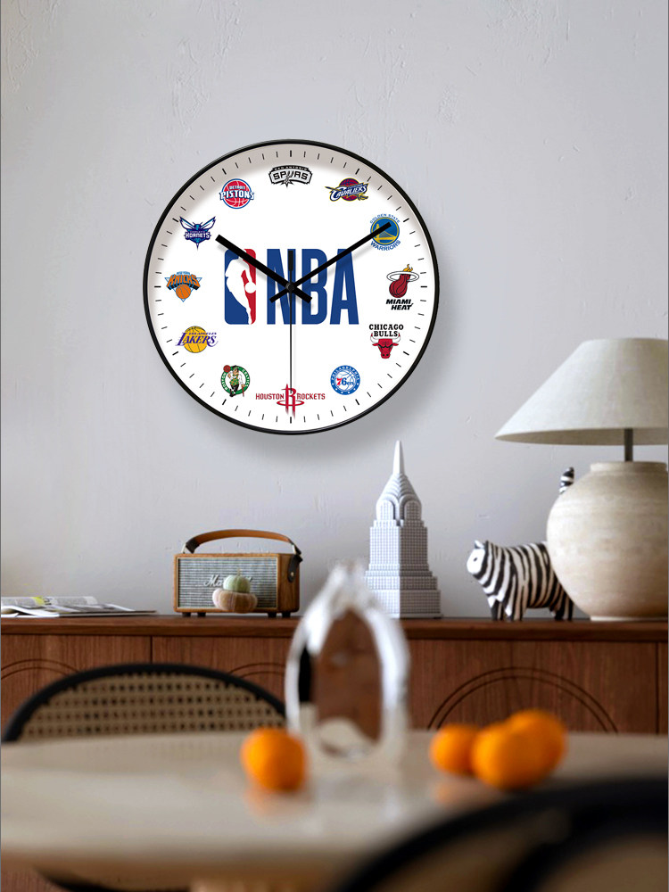 YIPULA 8243 NBA 농구 테마 벽시계 거실 시계 침실 시계 침실 자동 스윕 두 번째 쿼츠 시계