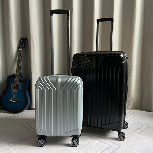 皮尔卡丹正品万向轮可称重拉杆箱