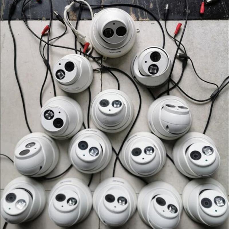 二手海康威视彩色半球模拟700线DS-2CC52A2P-IT2红外夜视摄像头