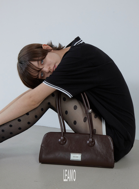 LE AMO｜原创'BOWLING GLOSSY'油蜡真皮材质 复古极简 法棍包_2色