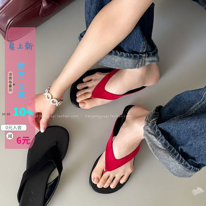 韩代 东大门女鞋26夏新款韩系慵懒街拍黑红软底好穿人字拖夹趾拖