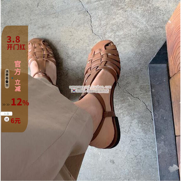 现KOREA SHOES琪琪东大门ins英伦复古凉鞋编织包头平底Ｔ型扣带凉