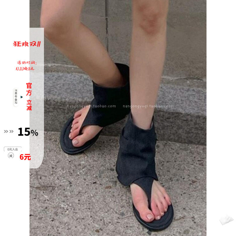 博主时髦夹趾宽松裤筒凉靴潮