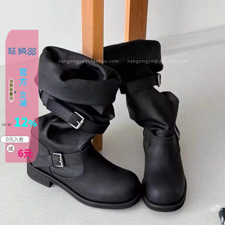 圆头皮带扣两穿黑靴高筒靴