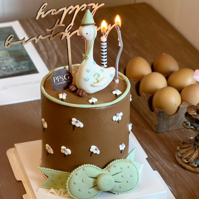 网红软陶生日帽大鹅蛋糕装饰蓝色波点蝴蝶结木质生日插牌烘焙摆件