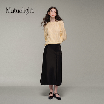 MUTUALIGHT原创秋季新款缎面毛边微鱼尾半身裙