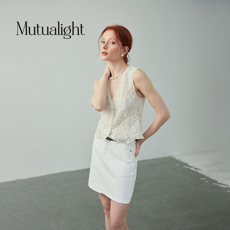 Mutualight双相25SS新款原创法式重工修身镂空蕾丝马甲