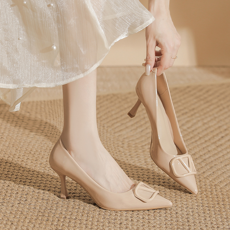 裸色高跟鞋女2026新款V扣尖头