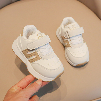 嘤嘤熊仔运动鞋防滑防踢