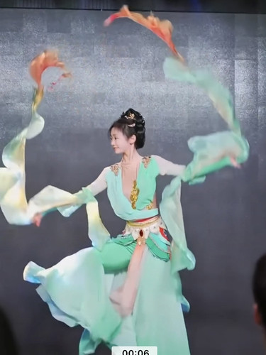 叠舞倾城火焰纹绸长披帛渐变彩色