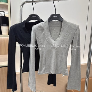 T恤内搭上衣 气质显瘦深v领设计感长袖 慕斯羊绒打底衫 2025秋冬新款