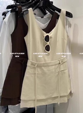 ADD纯色短裙2025早秋新款气质显瘦收腰拼接设计感v领背心连衣裙女