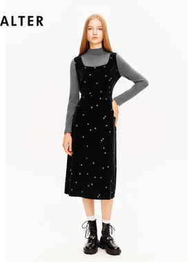 诗篇专选高弹针织拼接假两件星星烫银光泽感丝绒连衣裙冬款