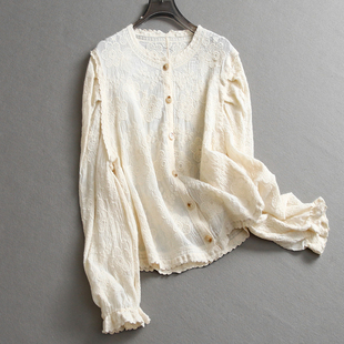 衬衣L249 女蕾丝衫 纯色重工刺绣花边圆领宽松显瘦减龄长袖 百搭小衫