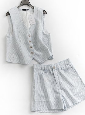 条纹显瘦V领纽扣无袖背心马夹+高腰直筒短裤女时尚两件套装D815