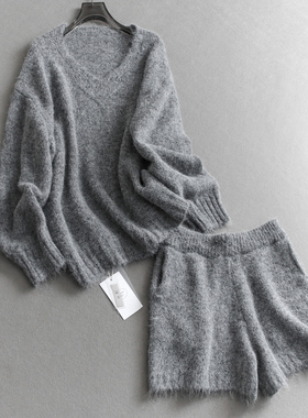 慵懒松弛风V领纯色宽松套头毛衣松紧腰针织短裤一整套套装女M634