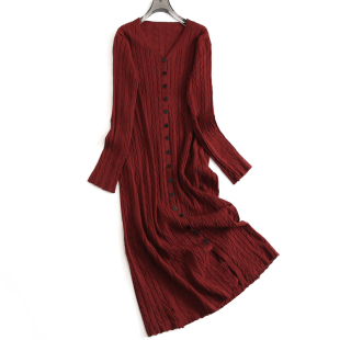 纯色复古绞花软糯显瘦V领直筒裙针织毛衣裙长袖 女连衣裙长裙G588