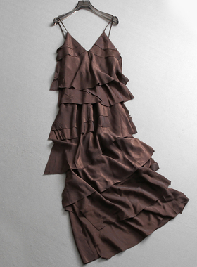 纯色显瘦层叠装饰露背V领吊带裙2025夏新款气质长裙女连衣裙X833