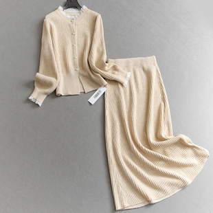 蕾丝拼接珍珠扣针织开衫 M900 毛衣可配一整套松紧腰针织半身裙套装