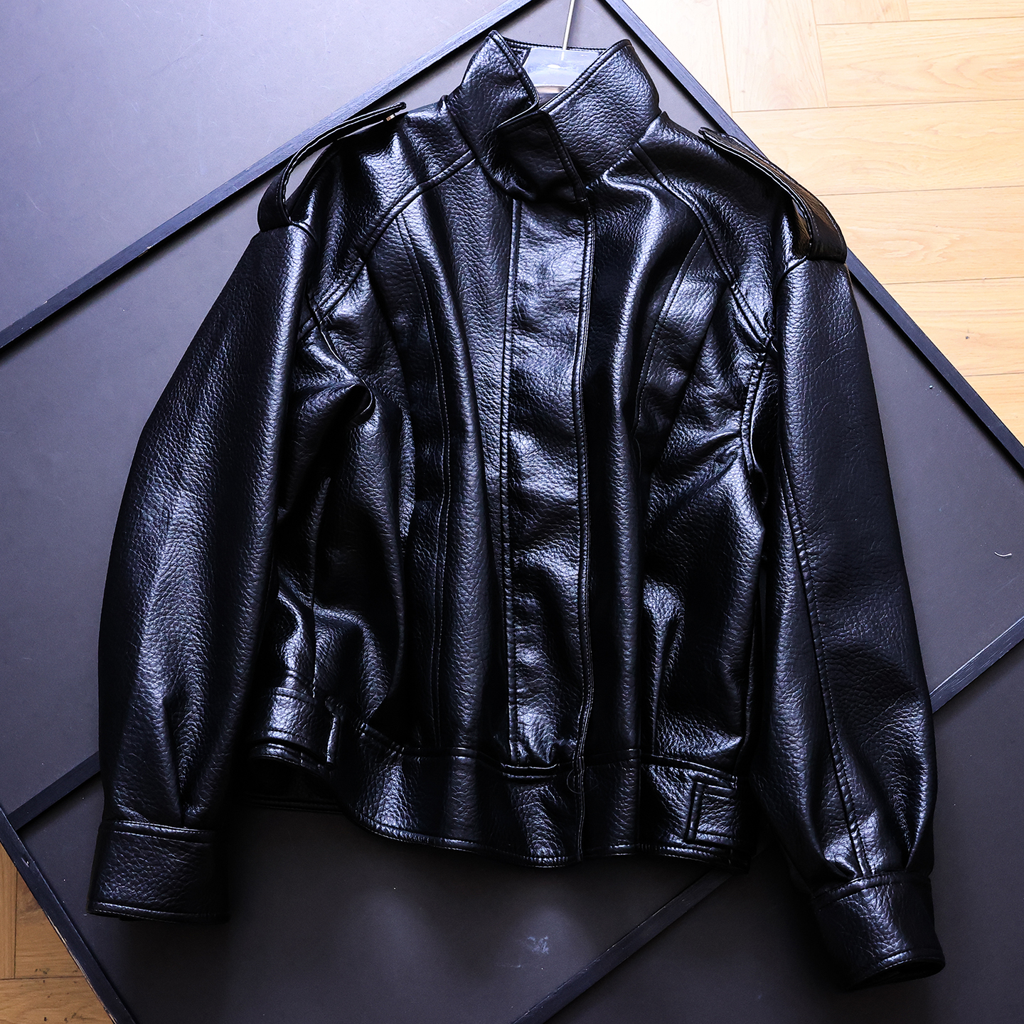 宽松廓形显瘦立领皮革飞行员皮衣