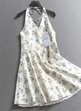 印花显瘦修身挂脖领碎花裙显瘦吊带裙2025夏季新款短裙连衣裙C055